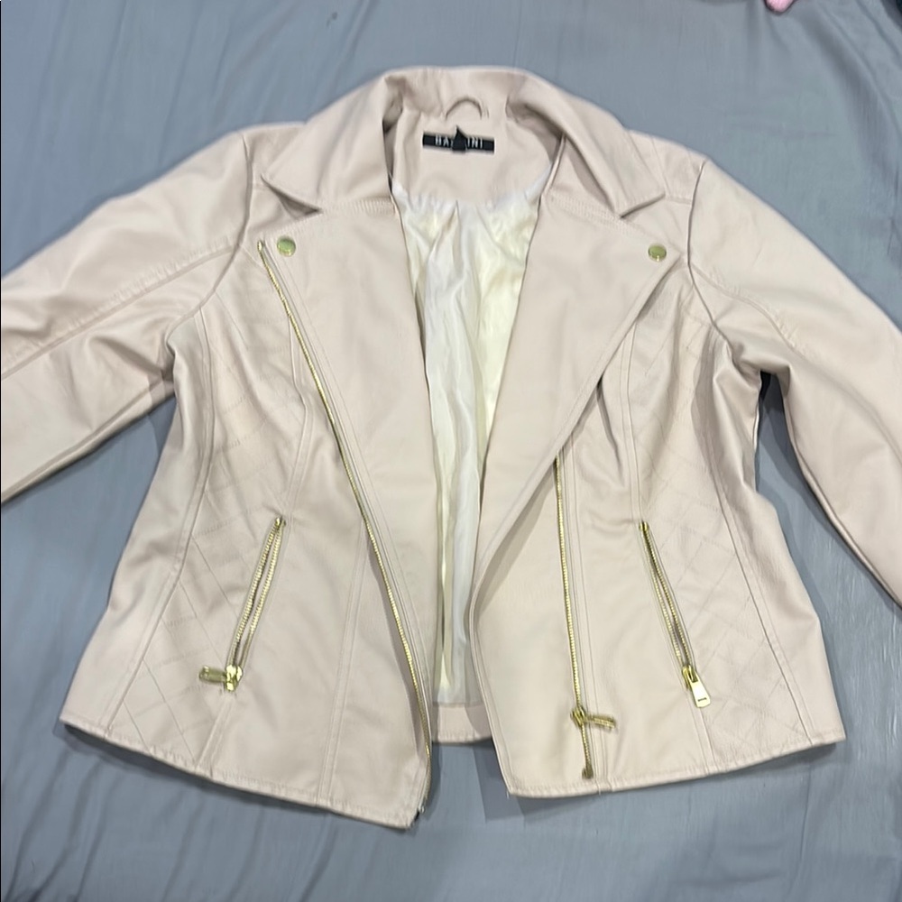 Baccini Cream Faux Leather Jacket Classic Lapel Design